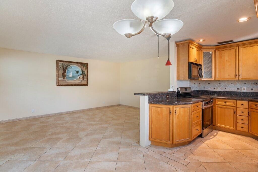 56 Windsor C, West Palm Beach, FL 33417 Photo