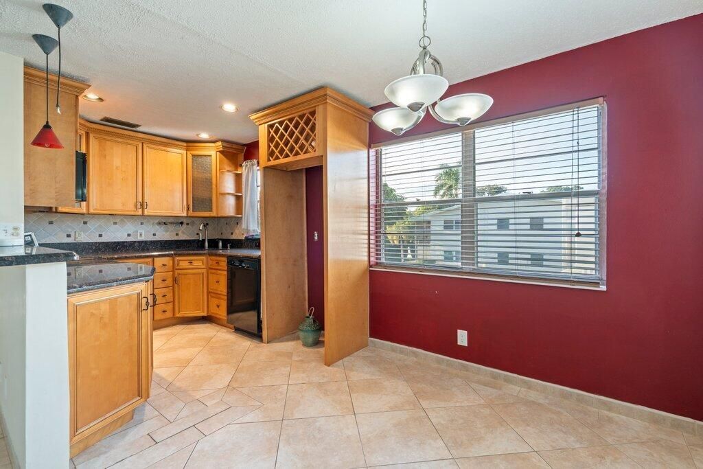56 Windsor C, West Palm Beach, FL 33417 Photo
