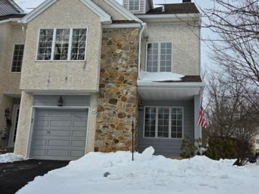 555 W Saxony Drive, Exton, PA 19341 Main Photo