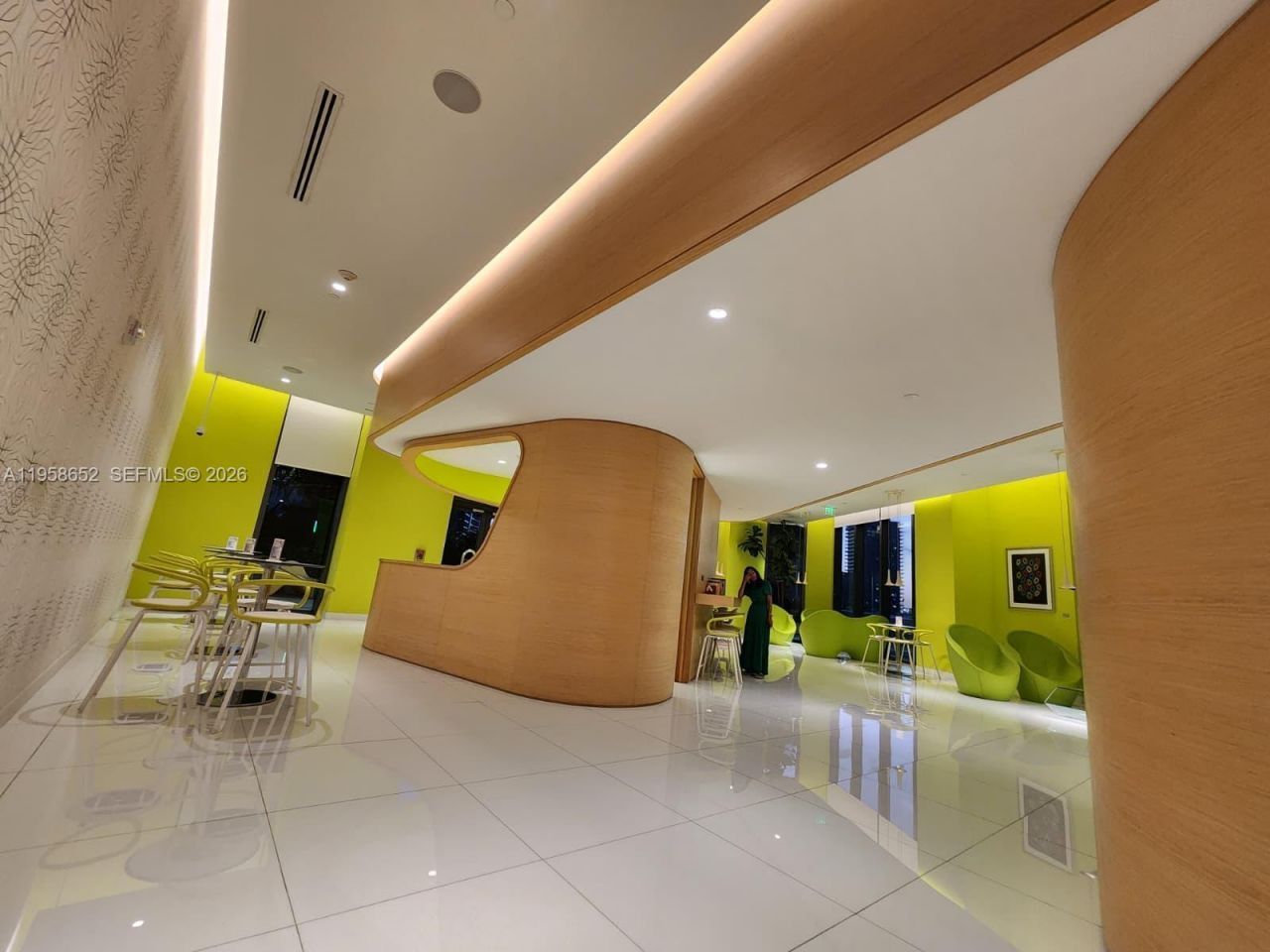 501 NE 31st St , Unit 2401, Miami, FL 33137 Photo