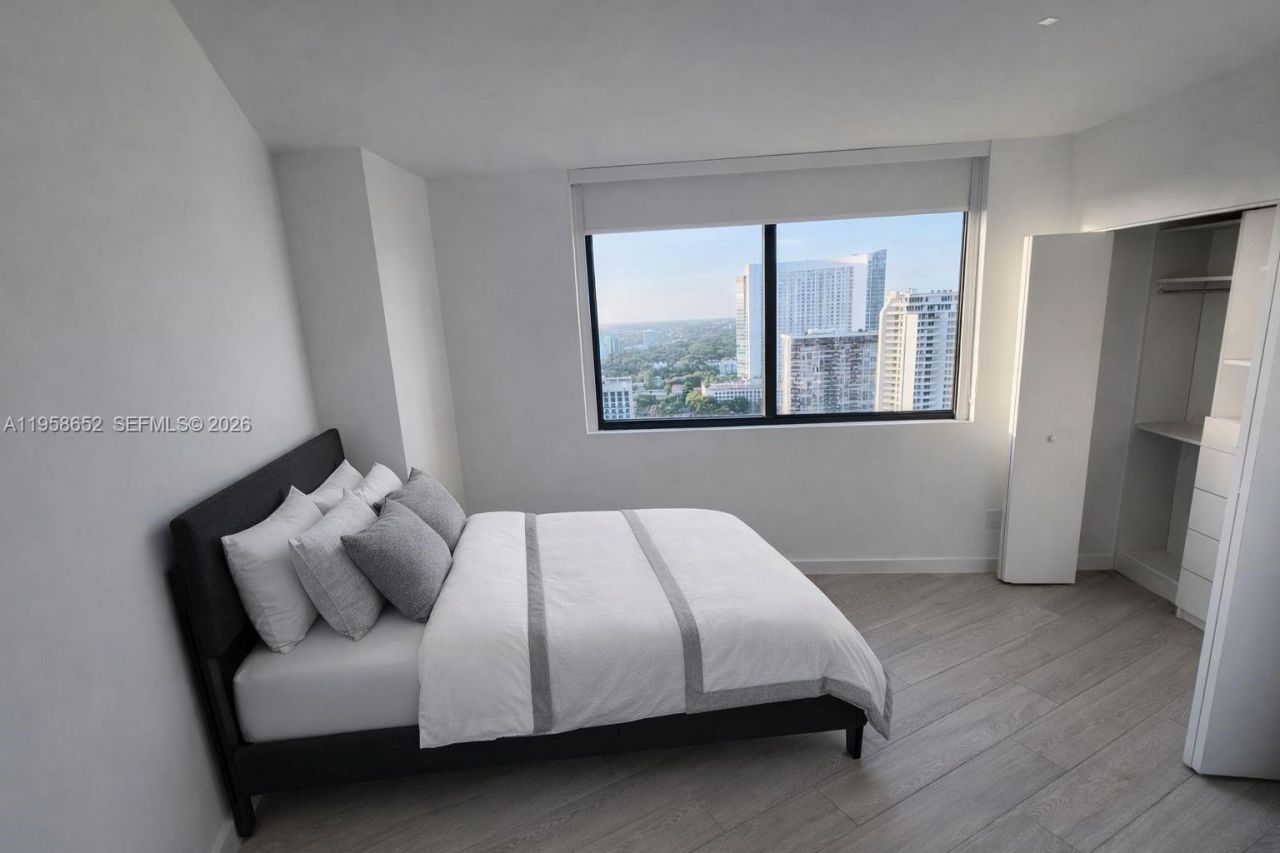 501 NE 31st St , Unit 2401, Miami, FL 33137 Photo