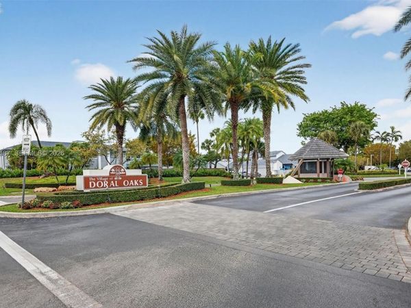 9725 NW 52nd St , Unit 103, Doral, FL 33178