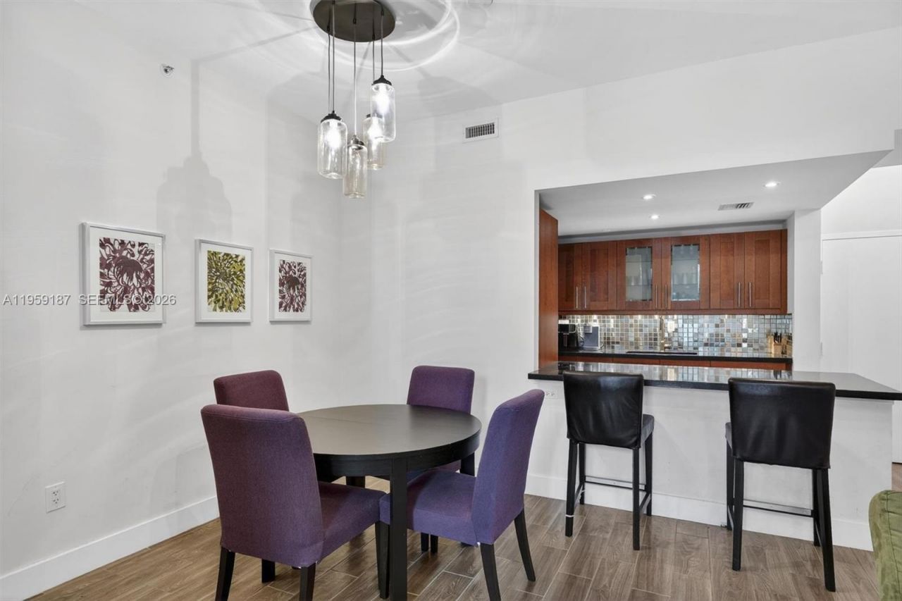 9725 NW 52nd St , Unit 103, Doral, FL 33178 Photo