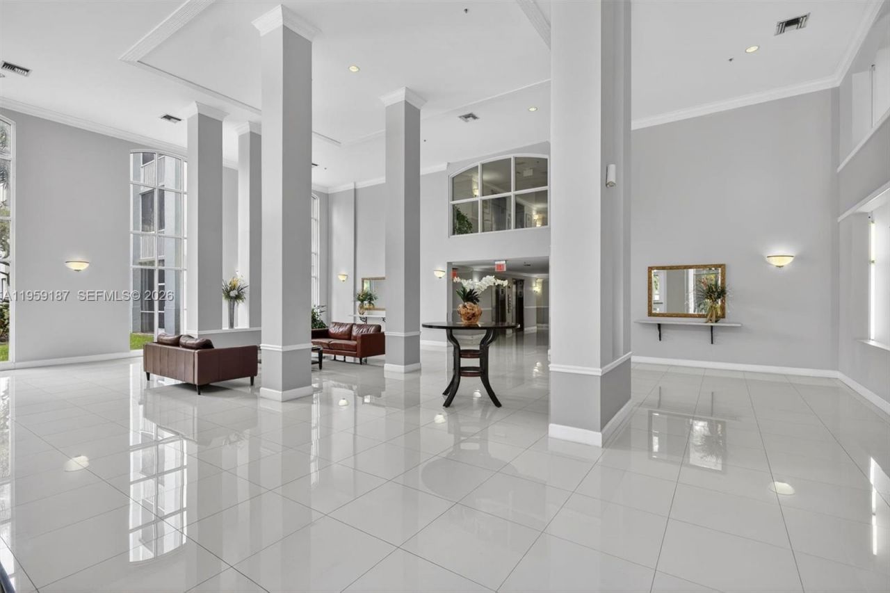 9725 NW 52nd St, Unit 103, Doral, FL 33178 Photo