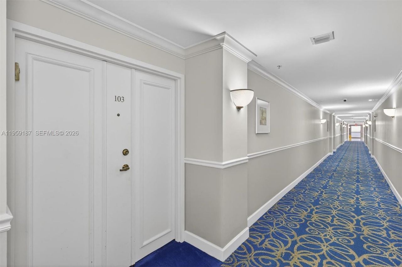 9725 NW 52nd St , Unit 103, Doral, FL 33178 Photo