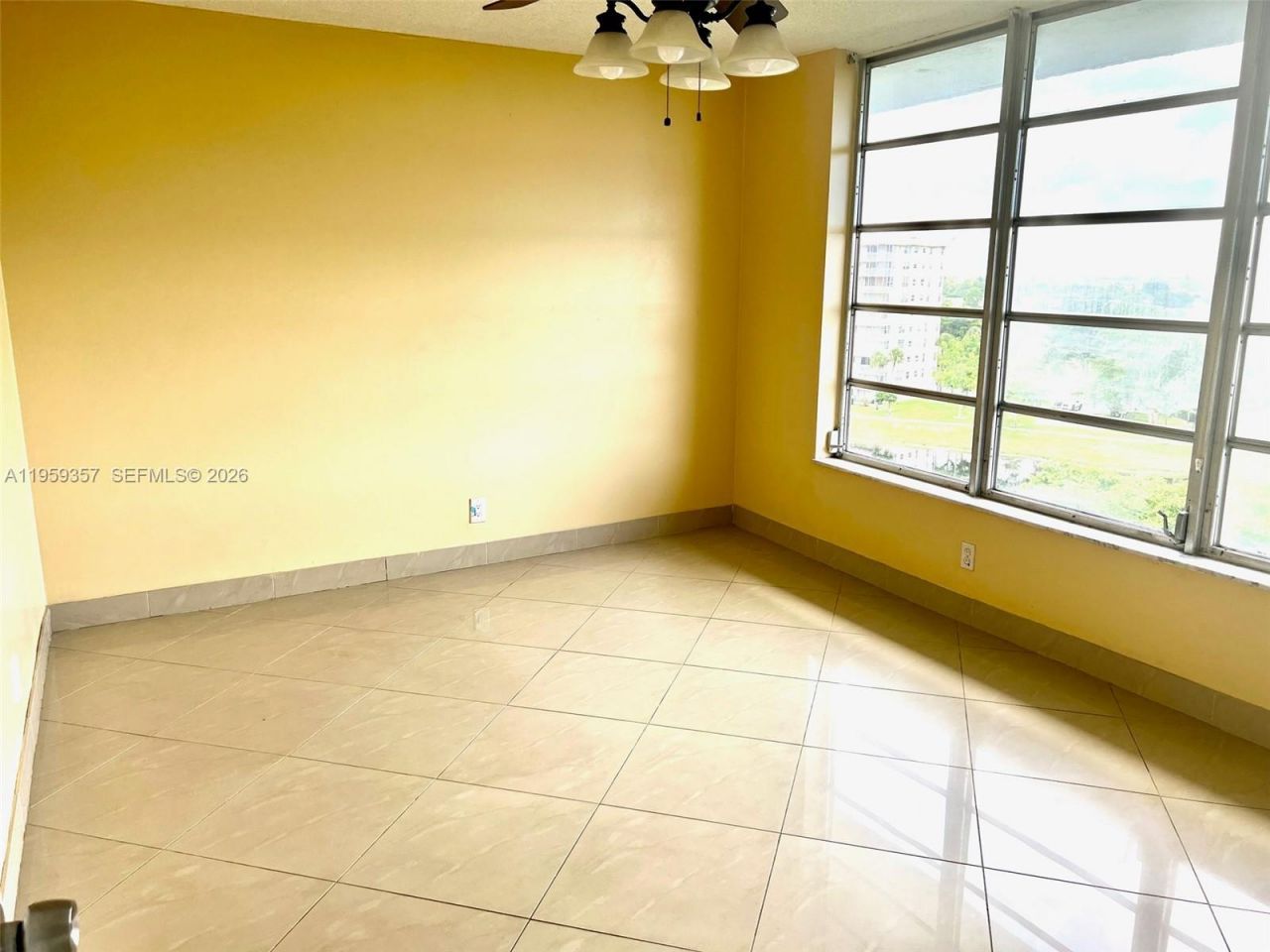 2940 N Course Dr, Unit 910, Pompano Beach, FL 33069 Photo