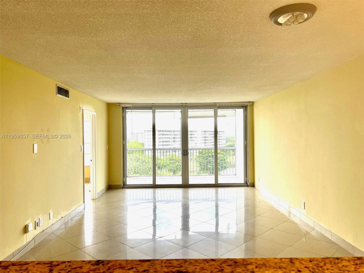 2940 N Course Dr, Unit 910, Pompano Beach, FL 33069 Photo