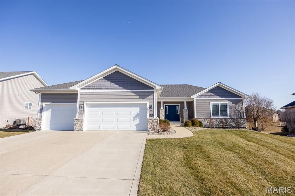 505 Lake Vista Way, O Fallon, IL 62269 Main Photo