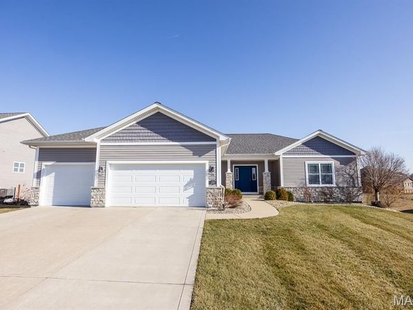 505 Lake Vista Way, O'Fallon, IL 62269