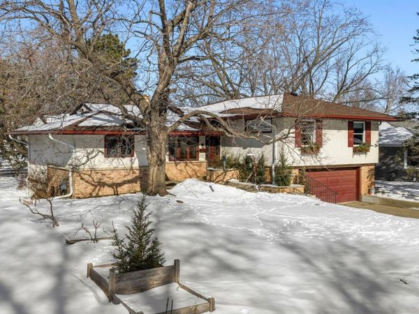 3700 Chowen Curve, Edina, MN 55410