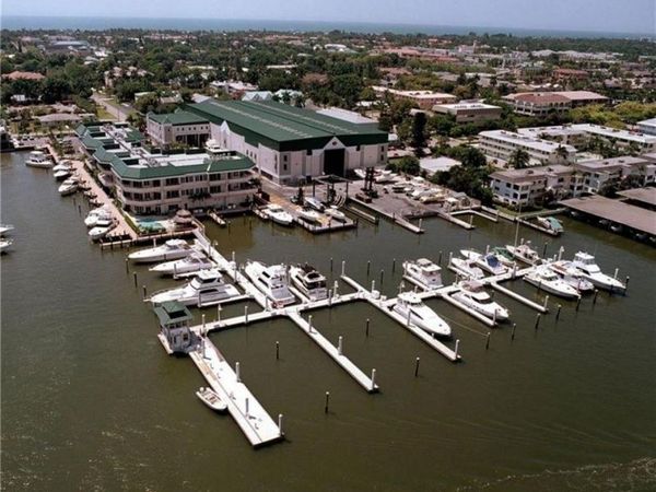 909 10th ST S, Unit 41, NAPLES, FL 34102