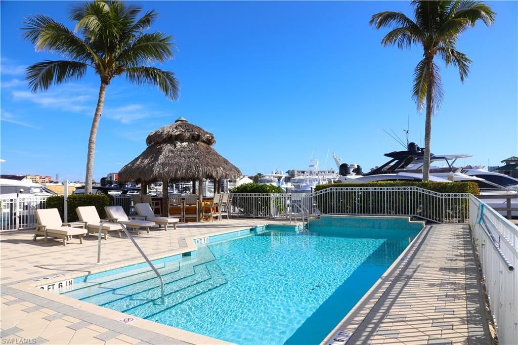 909 10th St S, Unit 41, Naples, FL 34102 Photo