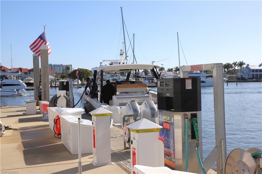 909 10th St S, Unit 41, Naples, FL 34102 Photo