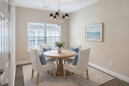 127 Manning Court photo 4