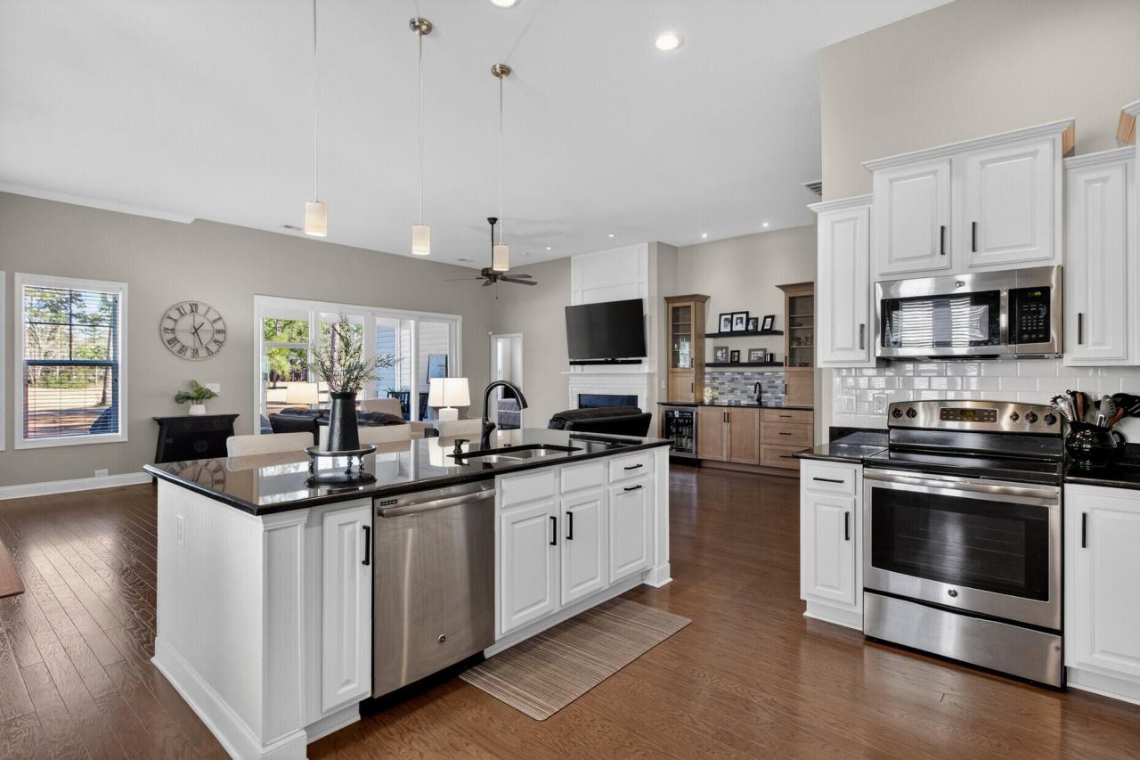 408 Kilarney Road Photo 15