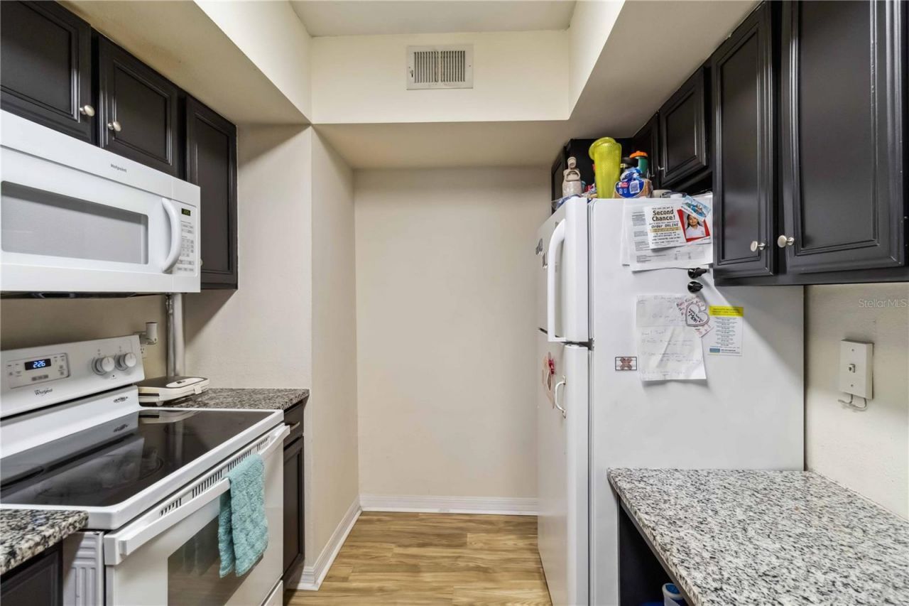 1000 Villagio Circle, Unit 105, Sarasota, FL 34237 Photo