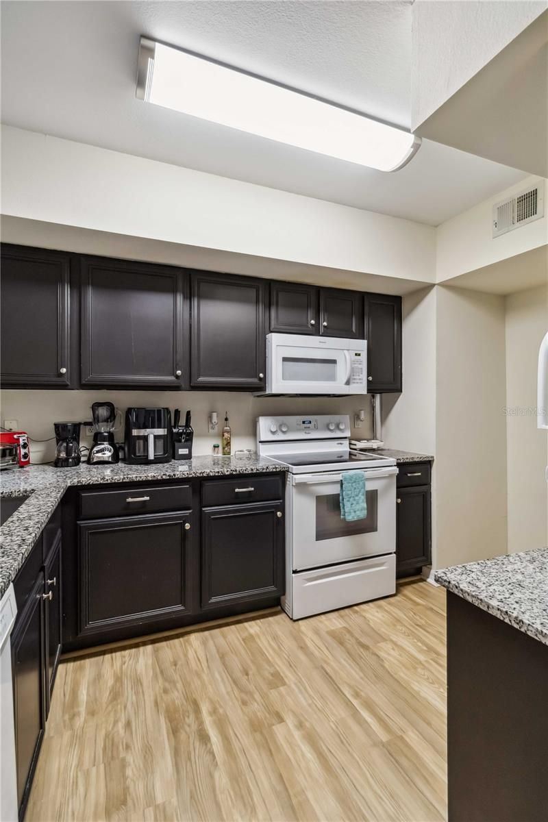 1000 Villagio Circle, Unit 105, Sarasota, FL 34237 Photo