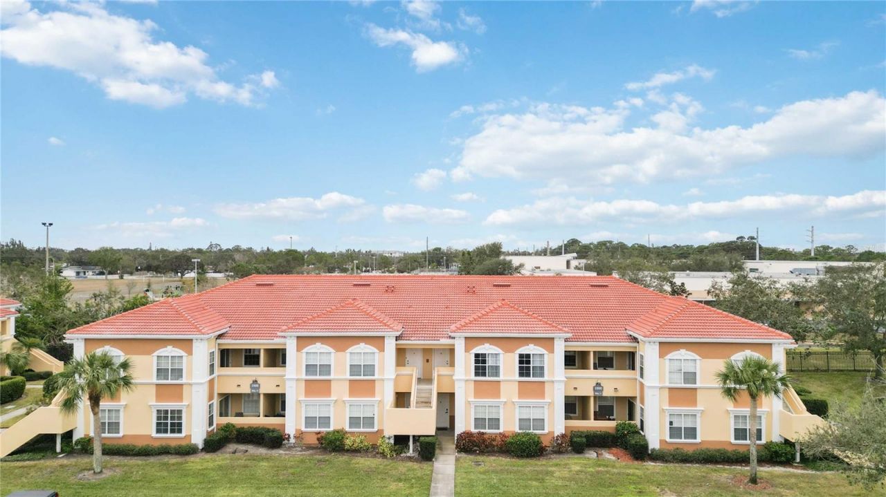 1000 Villagio Circle, Unit 105, Sarasota, FL 34237 Photo