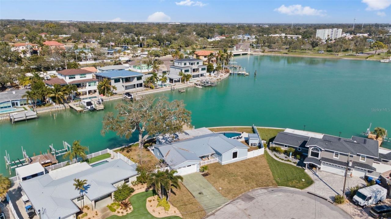 7811 1st Avenue S, Saint Petersburg, FL 33707 Main Photo