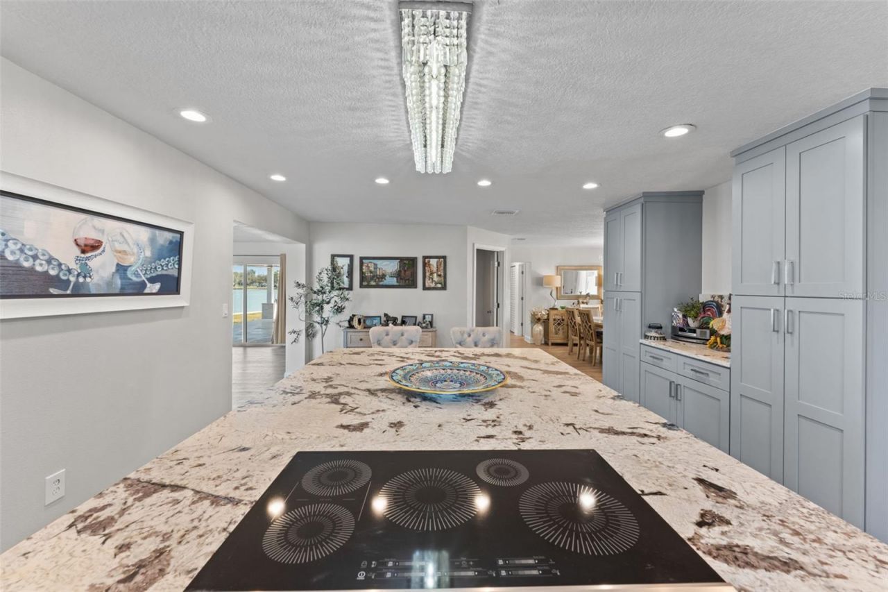 7811 1st Avenue S, Saint Petersburg, FL 33707 Photo