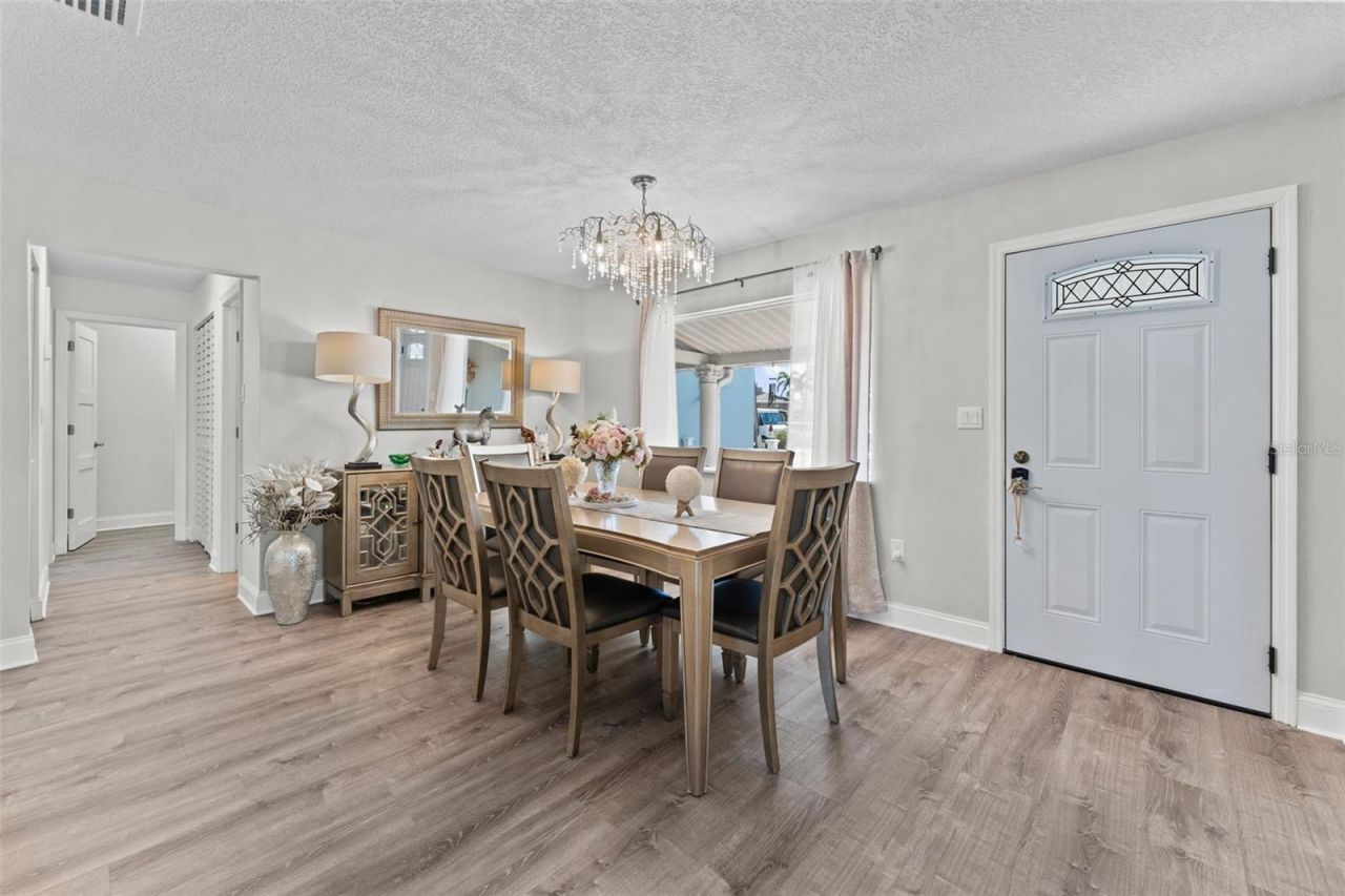 7811 1st Avenue S, Saint Petersburg, FL 33707 Photo