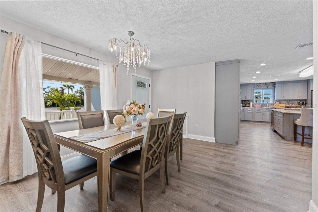 7811 1st Avenue S, Saint Petersburg, FL 33707 Photo