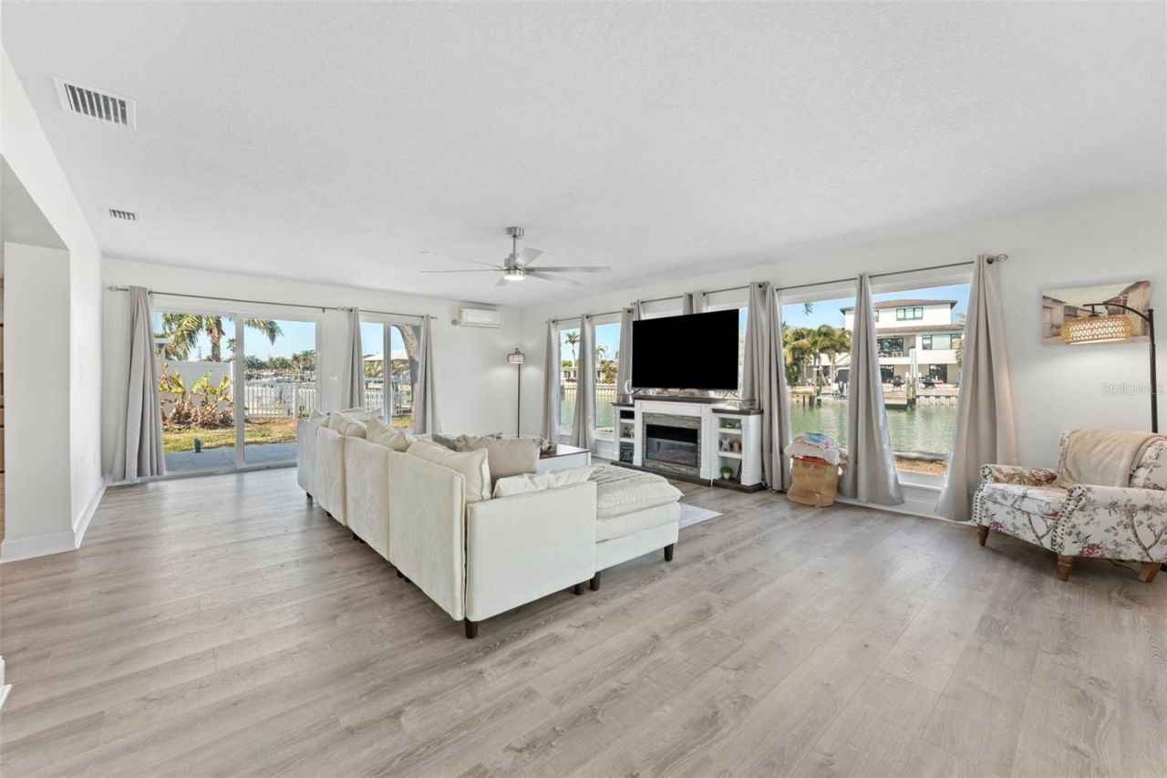 7811 1st Avenue S, Saint Petersburg, FL 33707 Photo