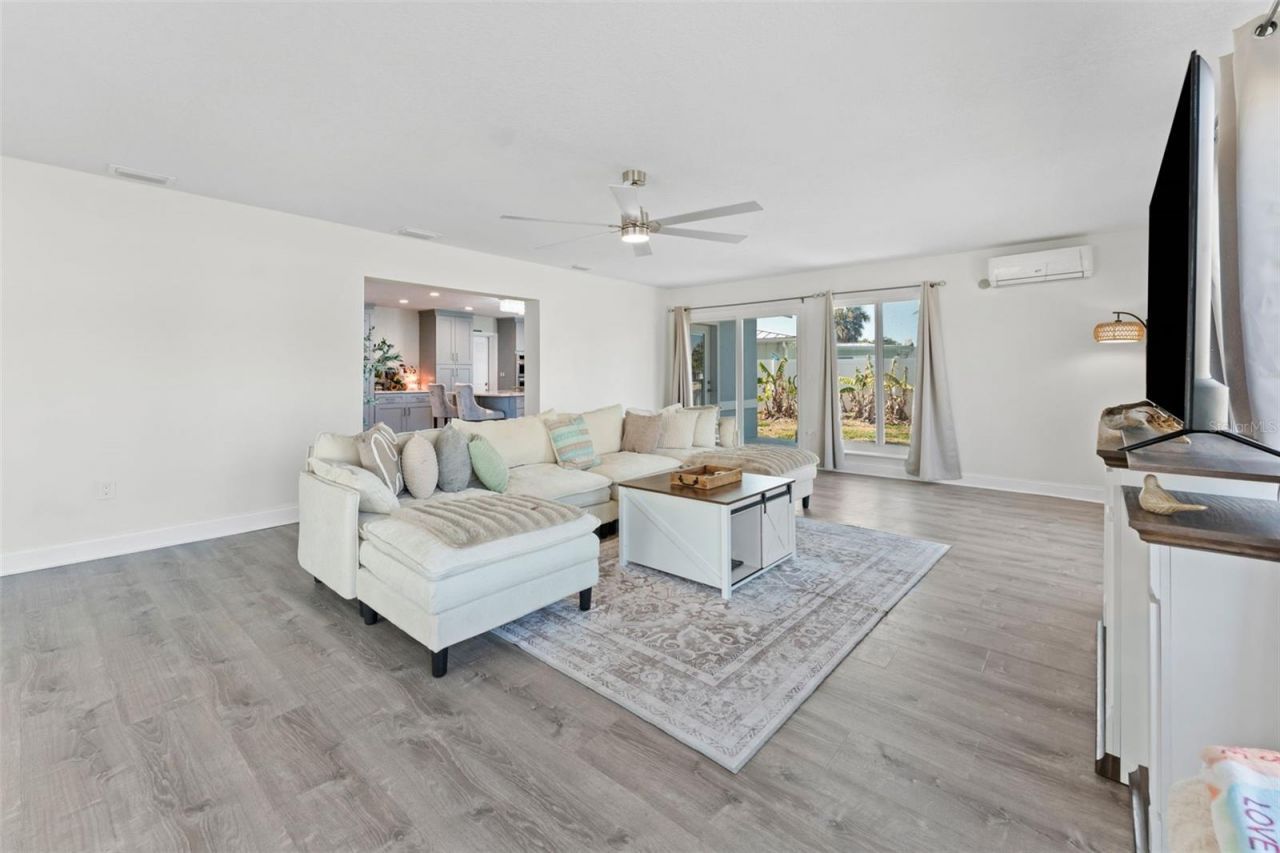 7811 1st Avenue S, Saint Petersburg, FL 33707 Photo