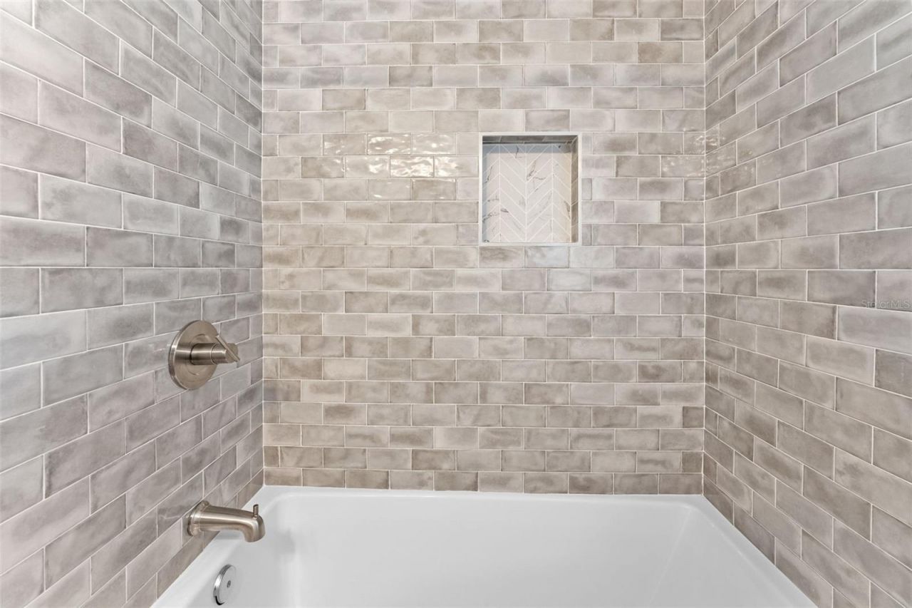 7811 1st Avenue S, Saint Petersburg, FL 33707 Photo