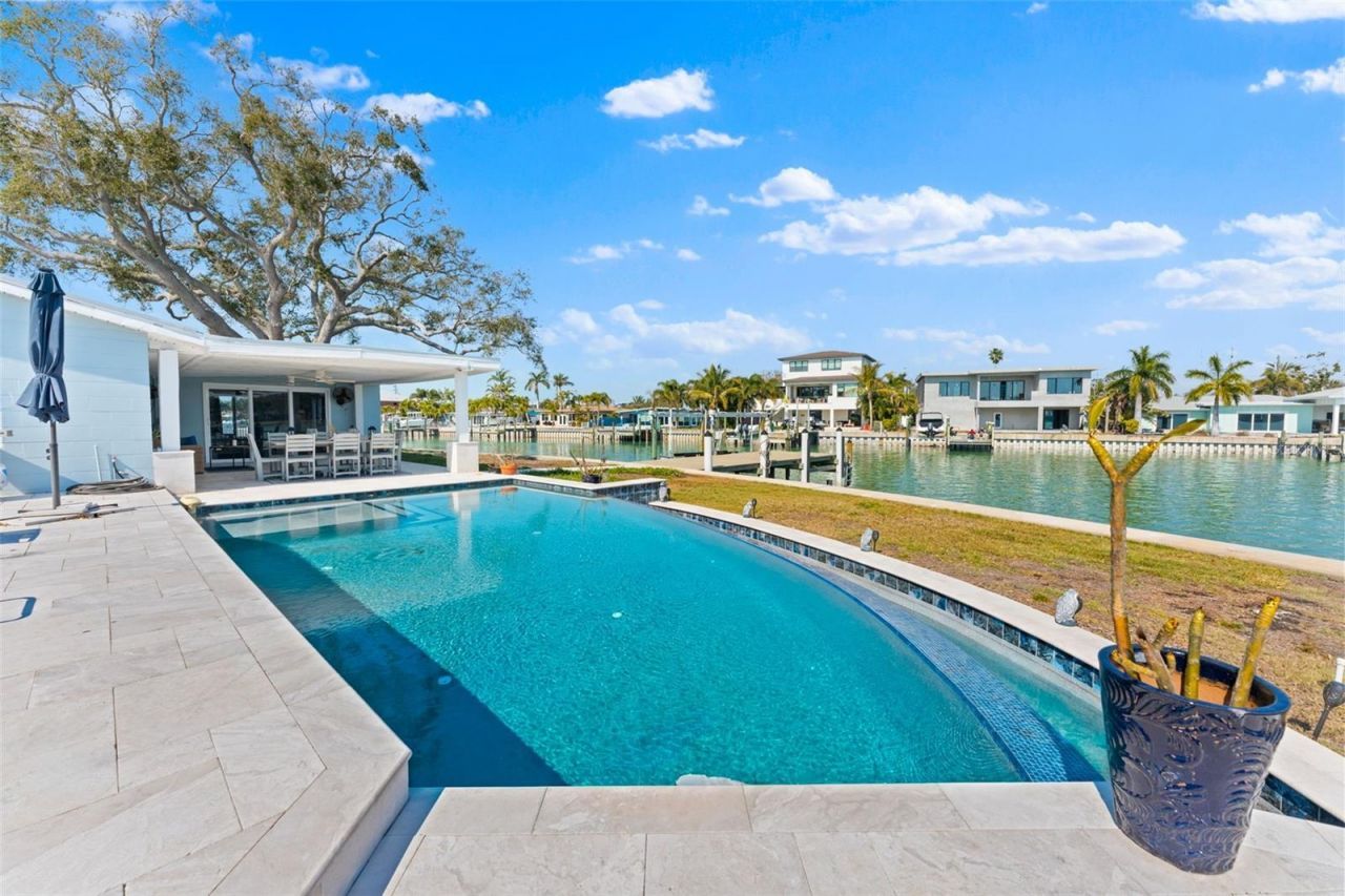 7811 1st Avenue S, Saint Petersburg, FL 33707 Photo