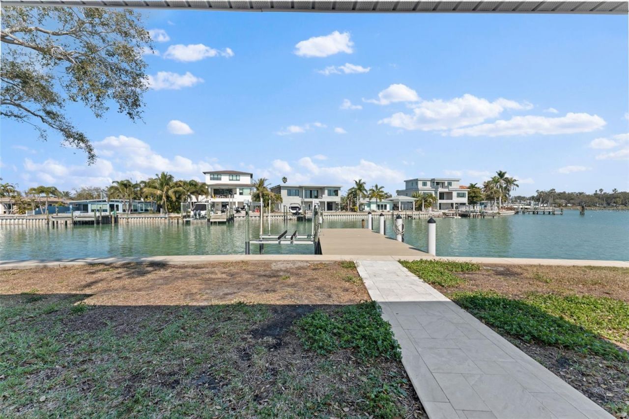 7811 1st Avenue S, Saint Petersburg, FL 33707 Photo