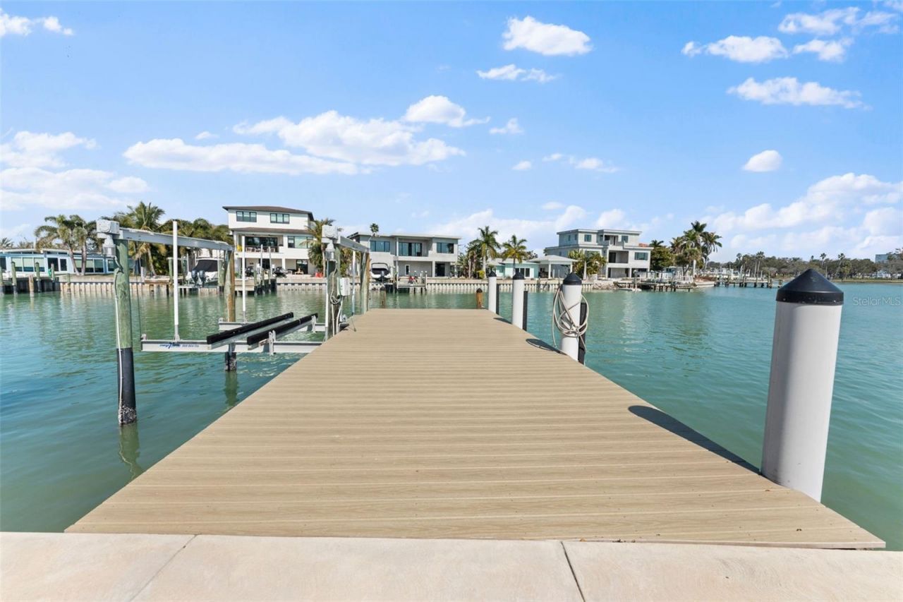 7811 1st Avenue S, Saint Petersburg, FL 33707 Photo