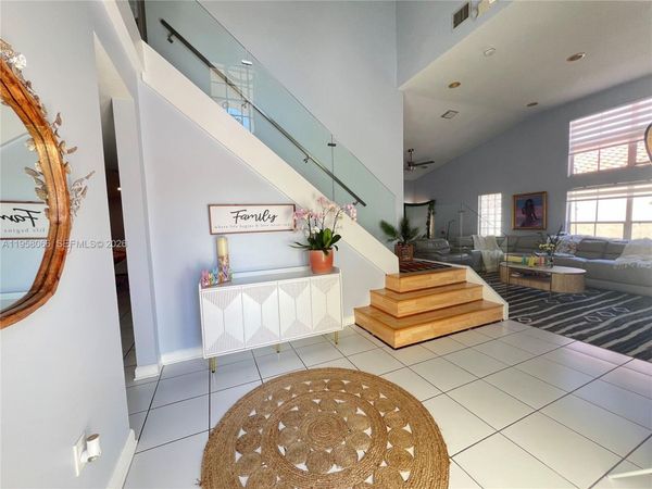 13249 NW 9th Ln , Miami, FL 33182