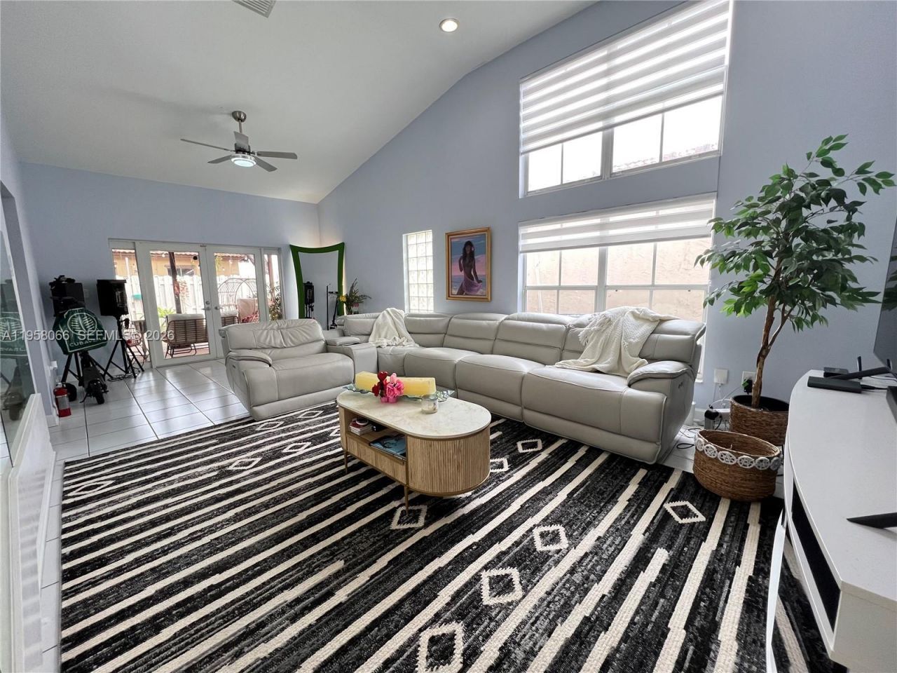 13249 NW 9th Ln, Miami, FL 33182 Photo