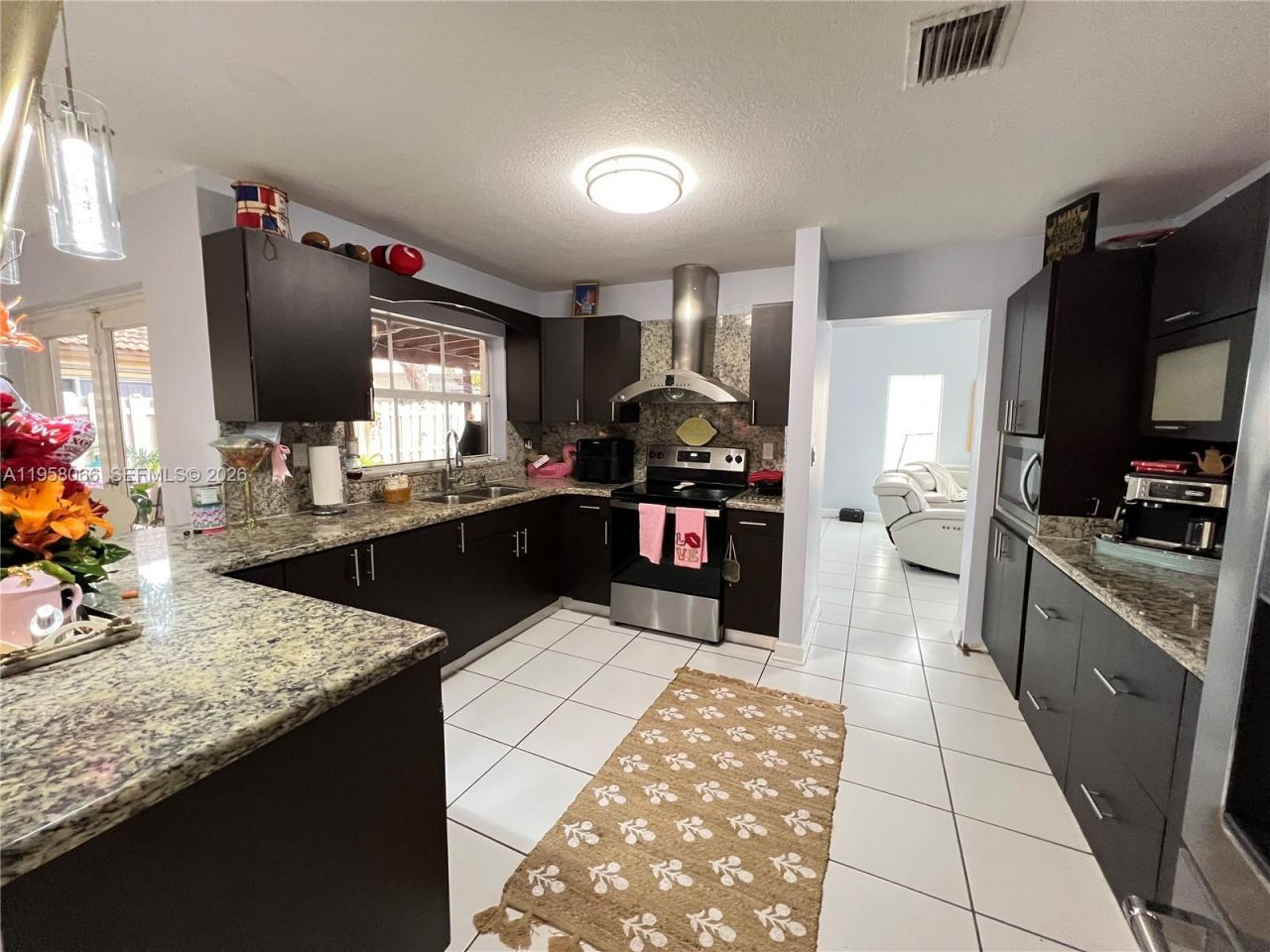 13249 NW 9th Ln, Miami, FL 33182 Photo