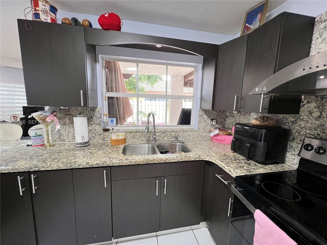 13249 NW 9th Ln , Miami, FL 33182 Photo