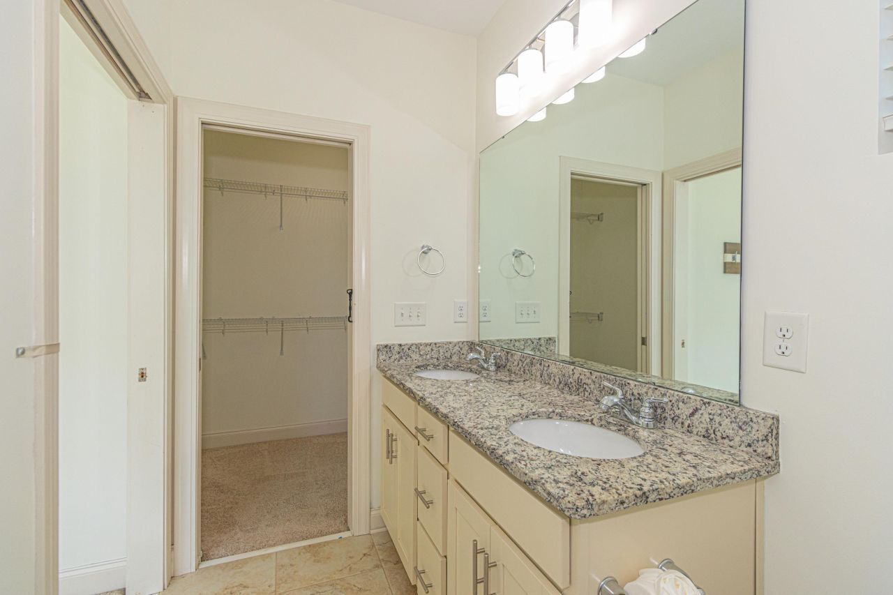 105 Villa Mar Dr. Photo 32