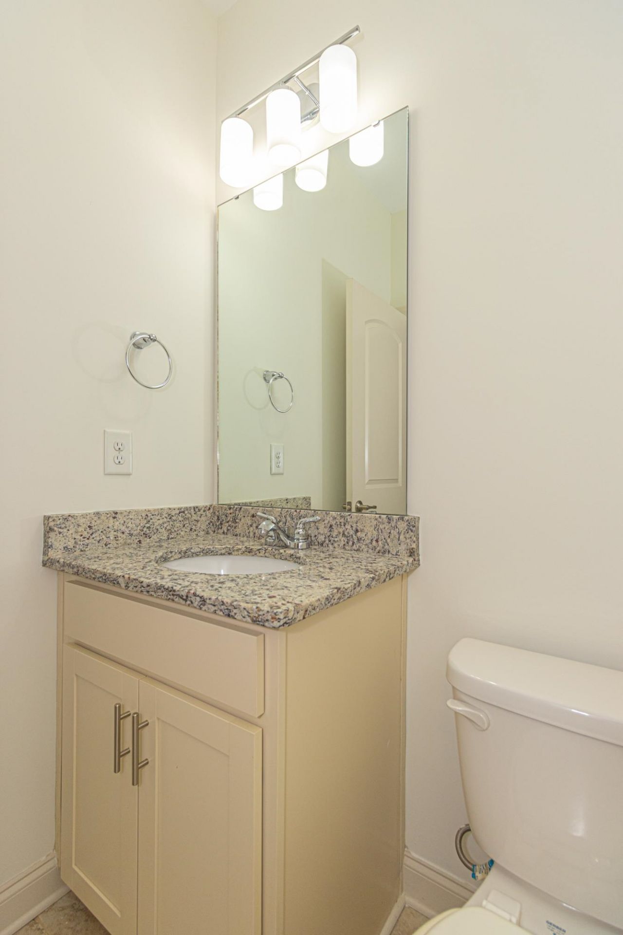 105 Villa Mar Dr. Photo 33