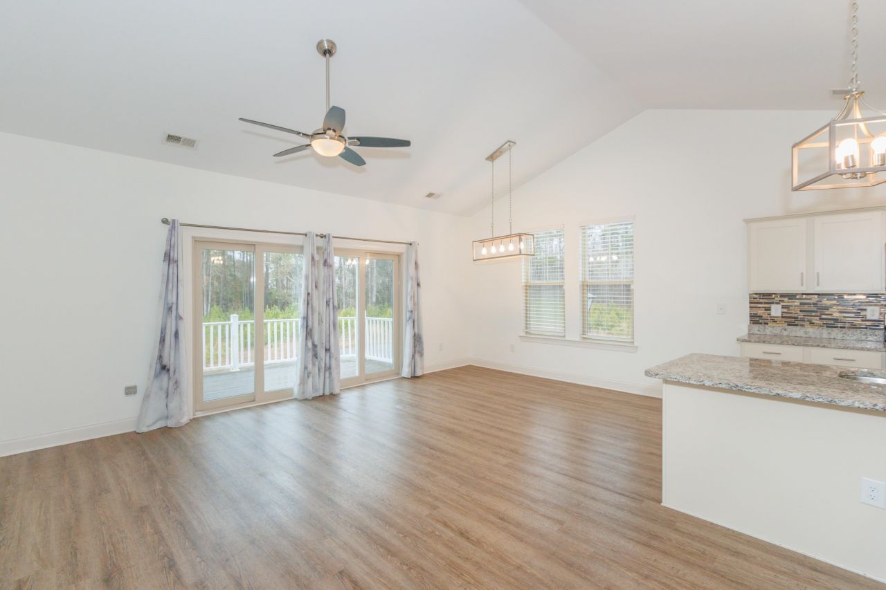 105 Villa Mar Dr. Photo 9