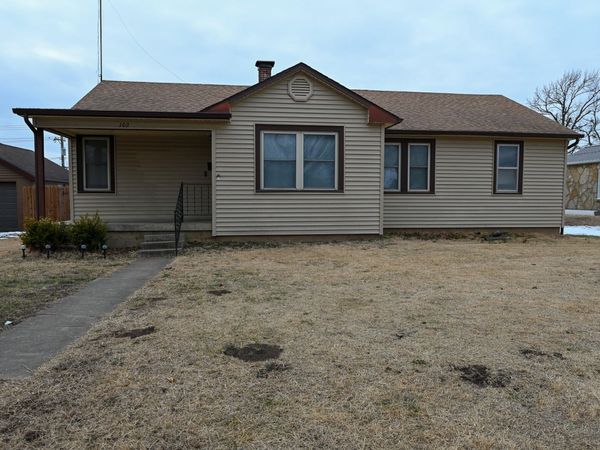 102 Winner Road, El Dorado Springs, MO 64744