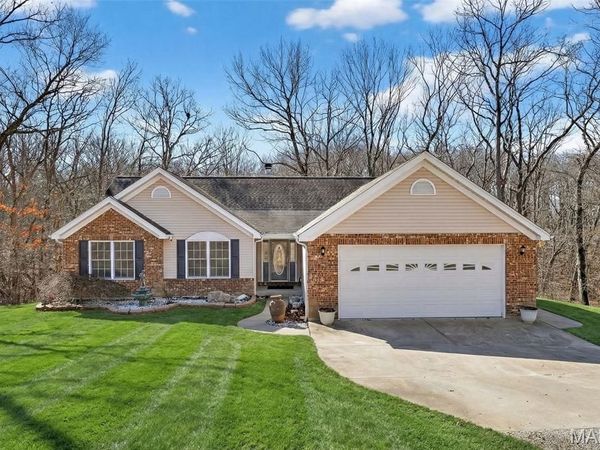 24833 Turkey Ridge Drive, Warrenton, MO 63383