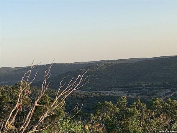 20 Winchester, Leakey, TX 78873