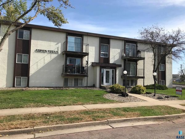 3900 S Hawthorne Ave, Sioux Falls, SD 57105