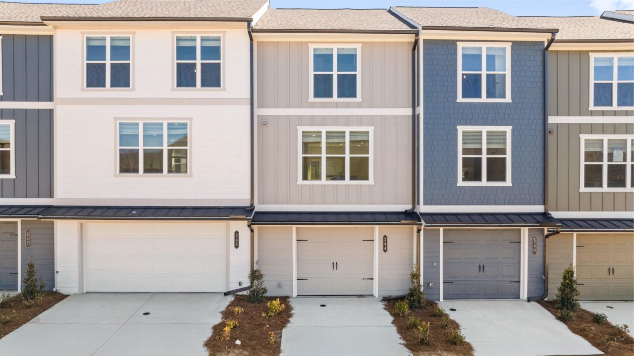 244 Asbury Oak Lane, Chattanooga, TN 37419 Main Photo