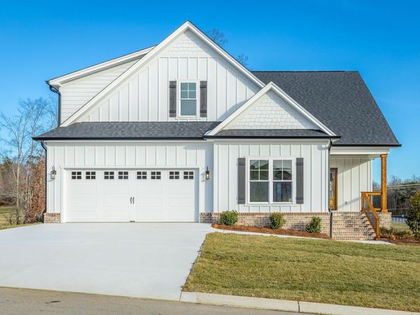 204 Goose Creek Circle, Soddy Daisy, TN 37379