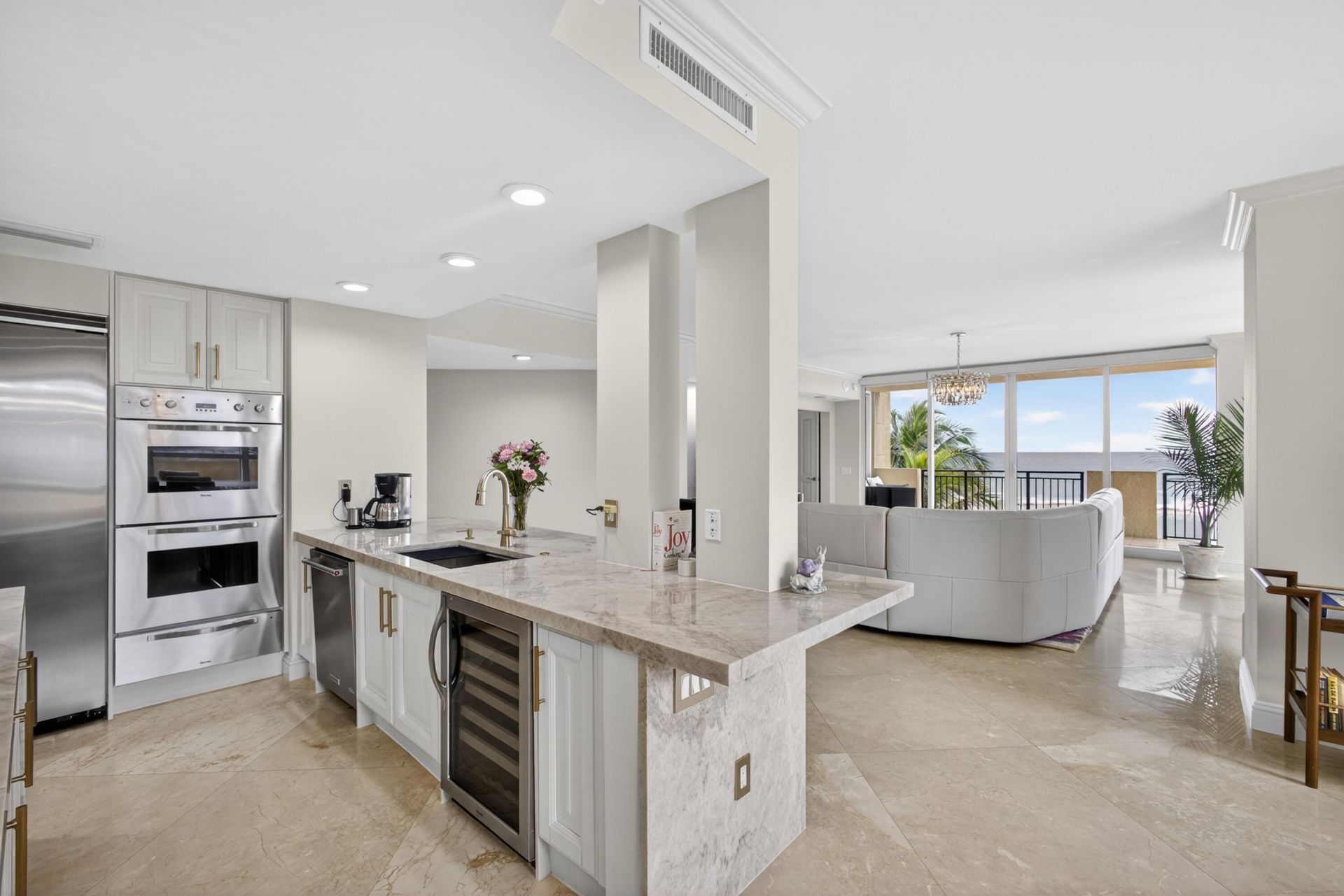 3800 N Ocean Drive, Unit 452, Singer Island, FL 33404 Photo