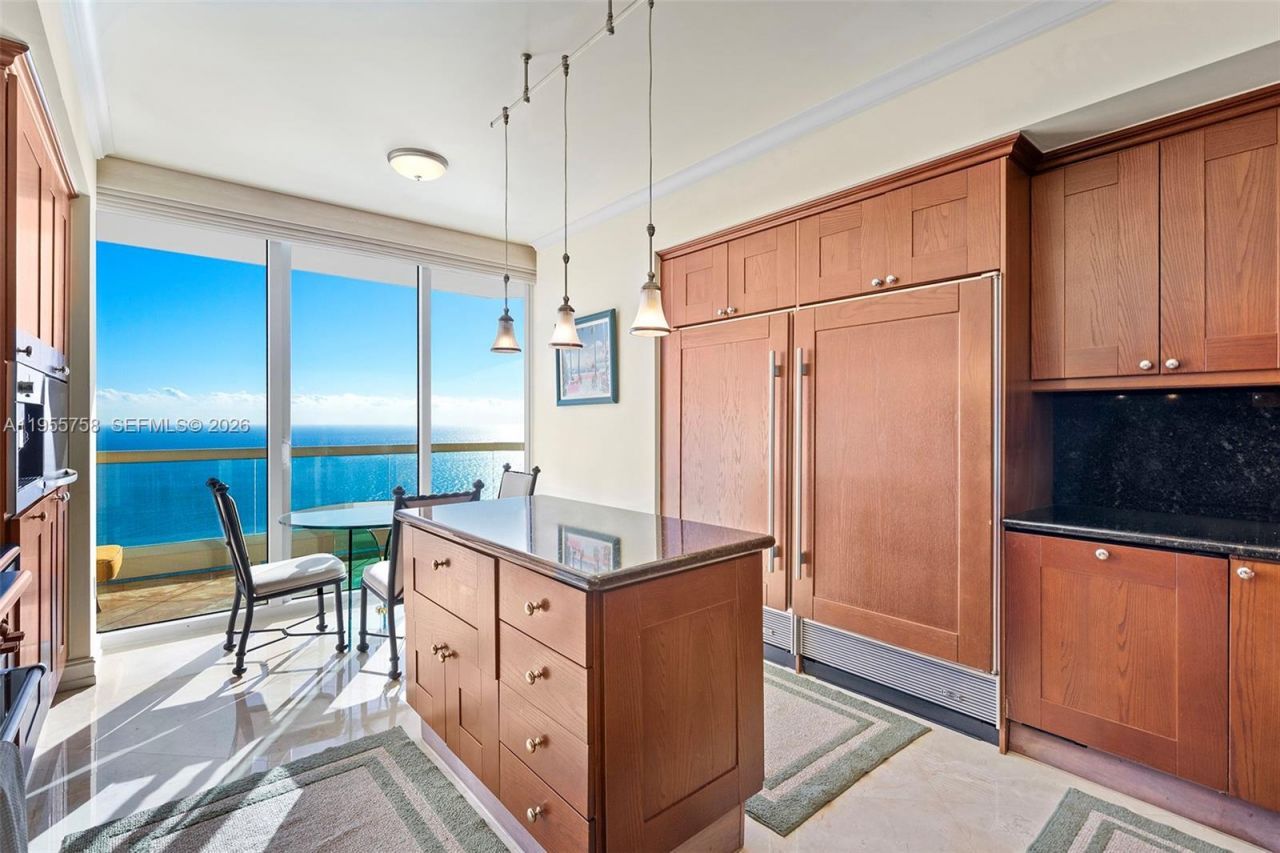 17875 Collins Ave, Unit 4103, Sunny Isles Beach, FL 33160 Photo