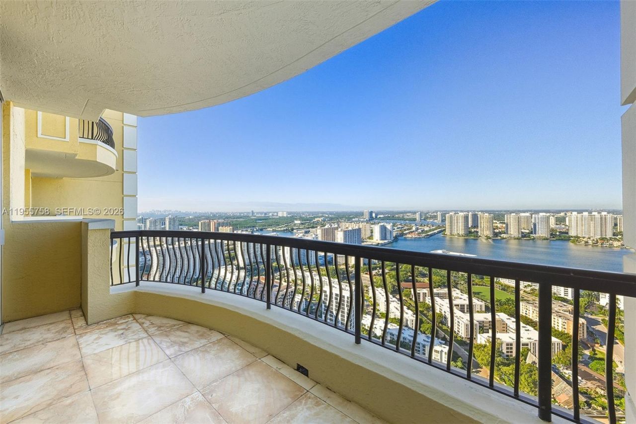 17875 Collins Ave, Unit 4103, Sunny Isles Beach, FL 33160 Photo