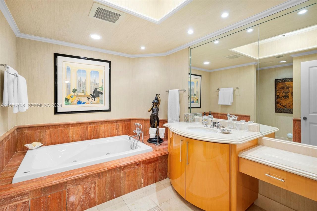 17875 Collins Ave, Unit 4103, Sunny Isles Beach, FL 33160 Photo