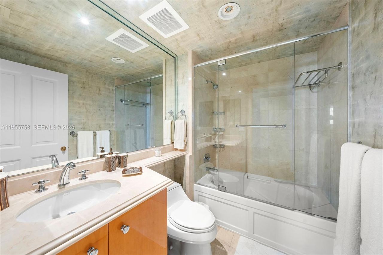 17875 Collins Ave, Unit 4103, Sunny Isles Beach, FL 33160 Photo